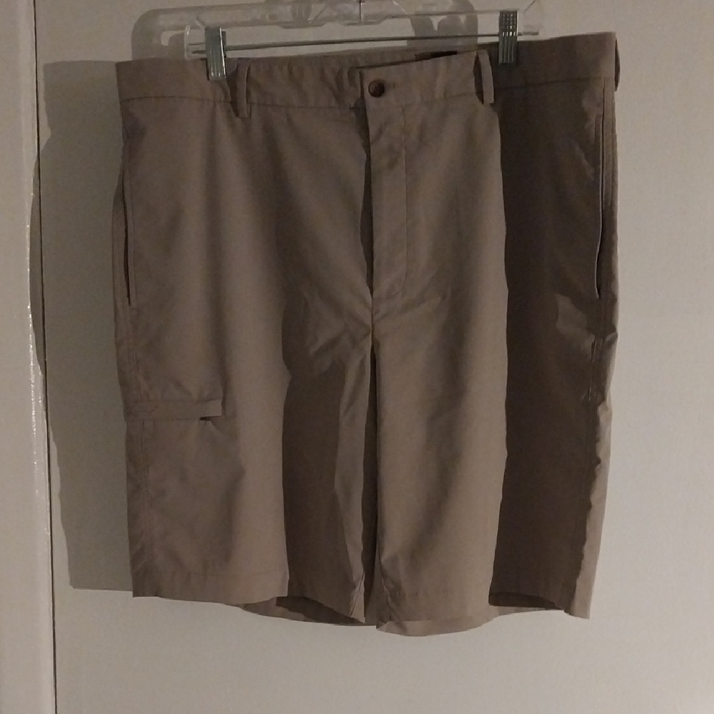 Greg Norman Collection Tan Cargo Shorts